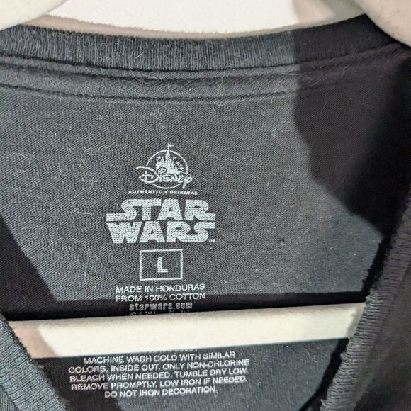 Star Wars The Mandalorian Baby Yoda Grogu Graphic Tee Tshirt Men's Size Large - Picture 3 of 3